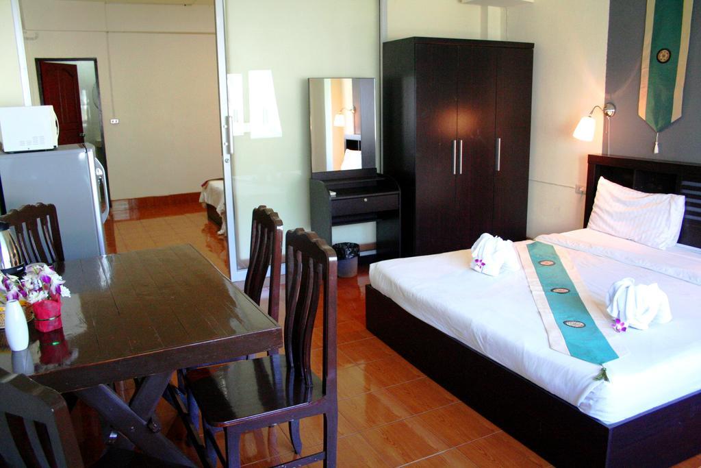 2Gether Guesthouse Karon Quarto foto